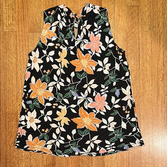 Loft Black and Coral Floral Sleeveless Top Size Small - Picture 6 of 9